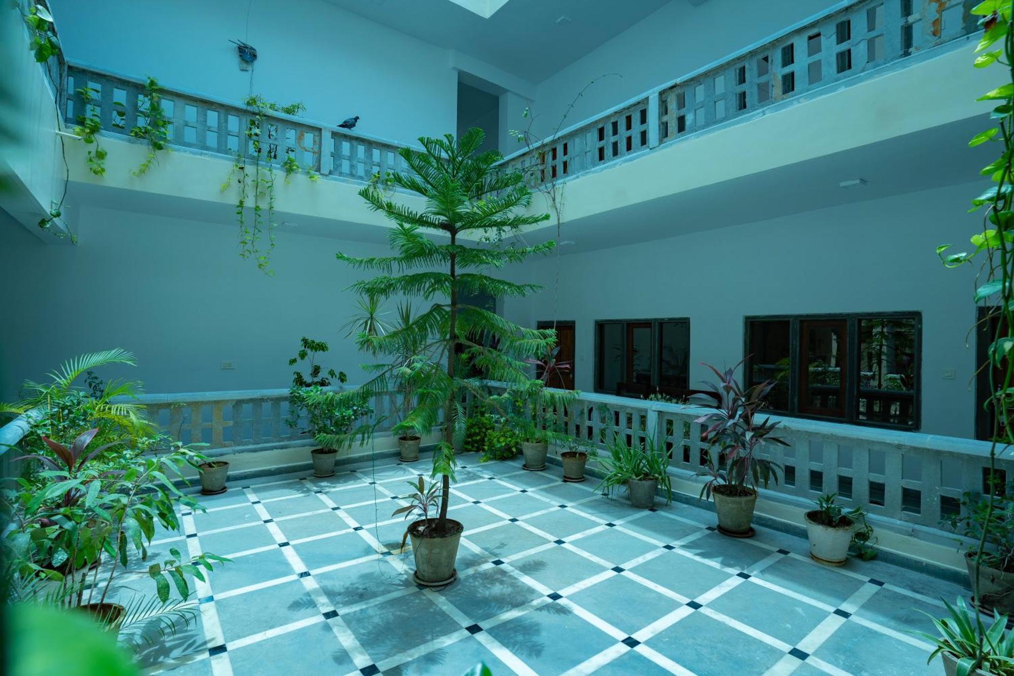 אודייפור Tripli Hotels Shiv Villas מראה חיצוני תמונה