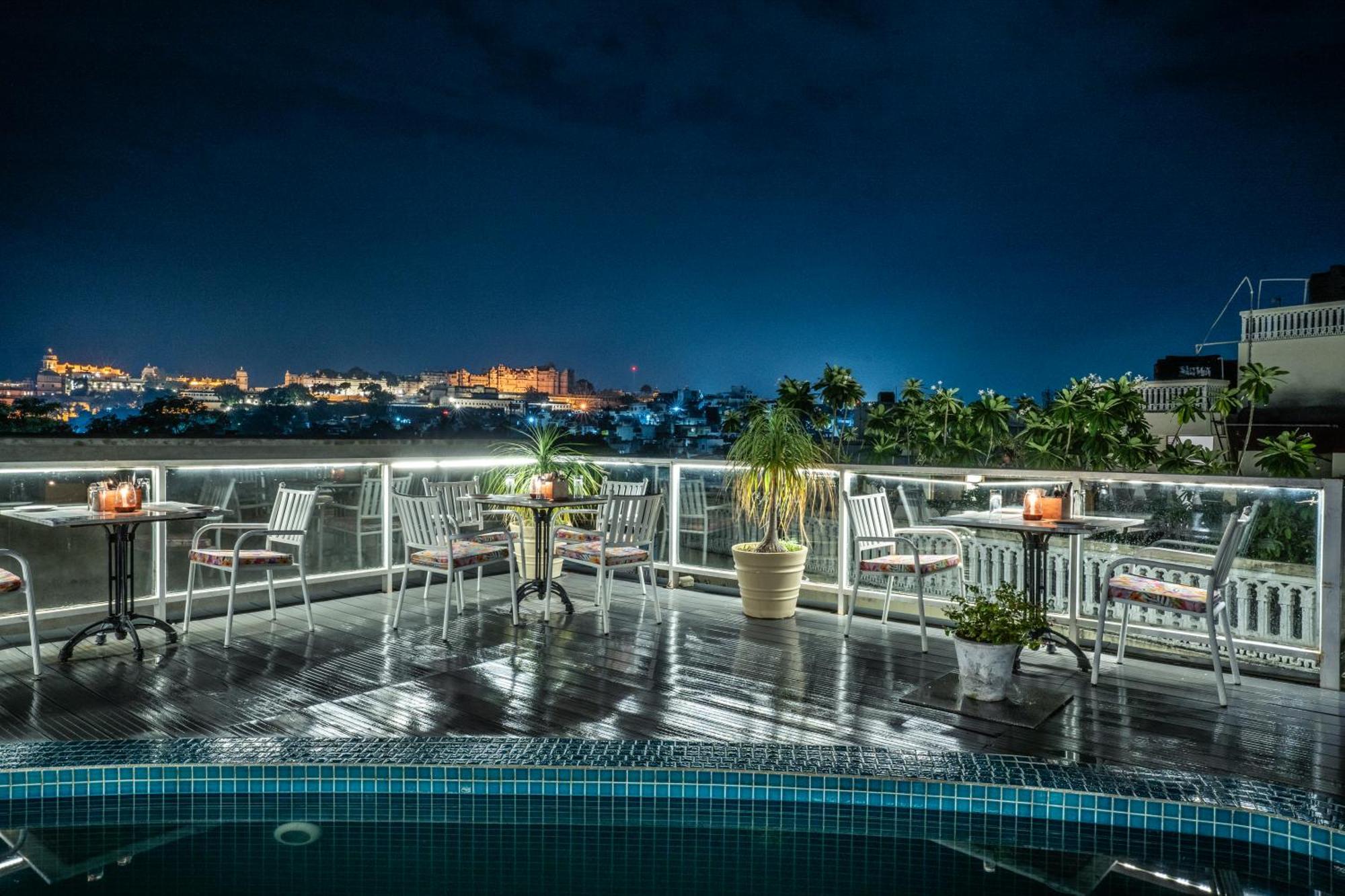 אודייפור Tripli Hotels Shiv Villas מראה חיצוני תמונה