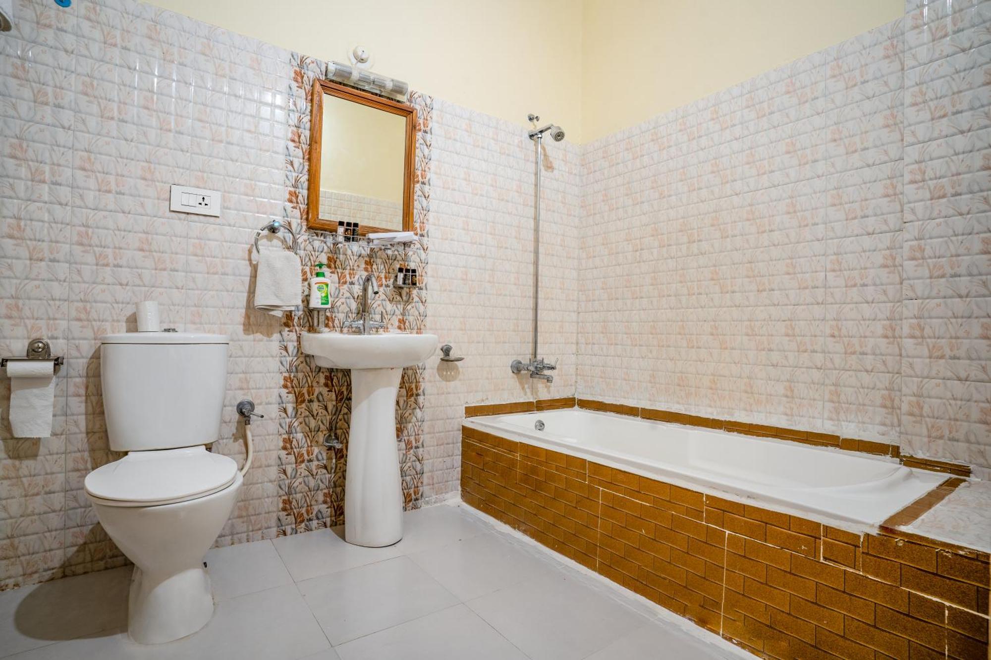 אודייפור Tripli Hotels Shiv Villas מראה חיצוני תמונה