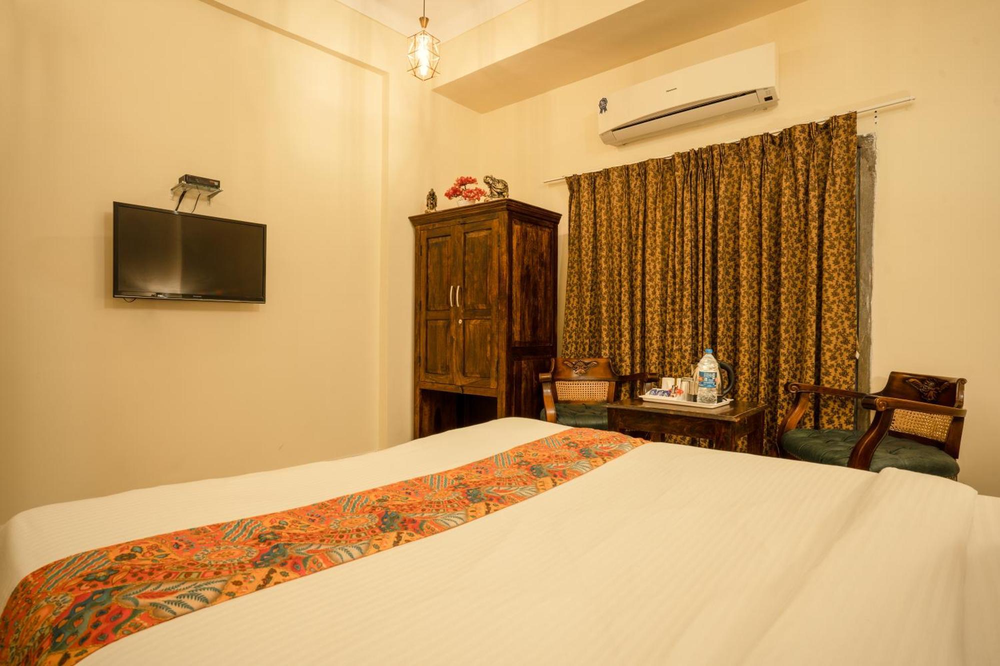 אודייפור Tripli Hotels Shiv Villas מראה חיצוני תמונה