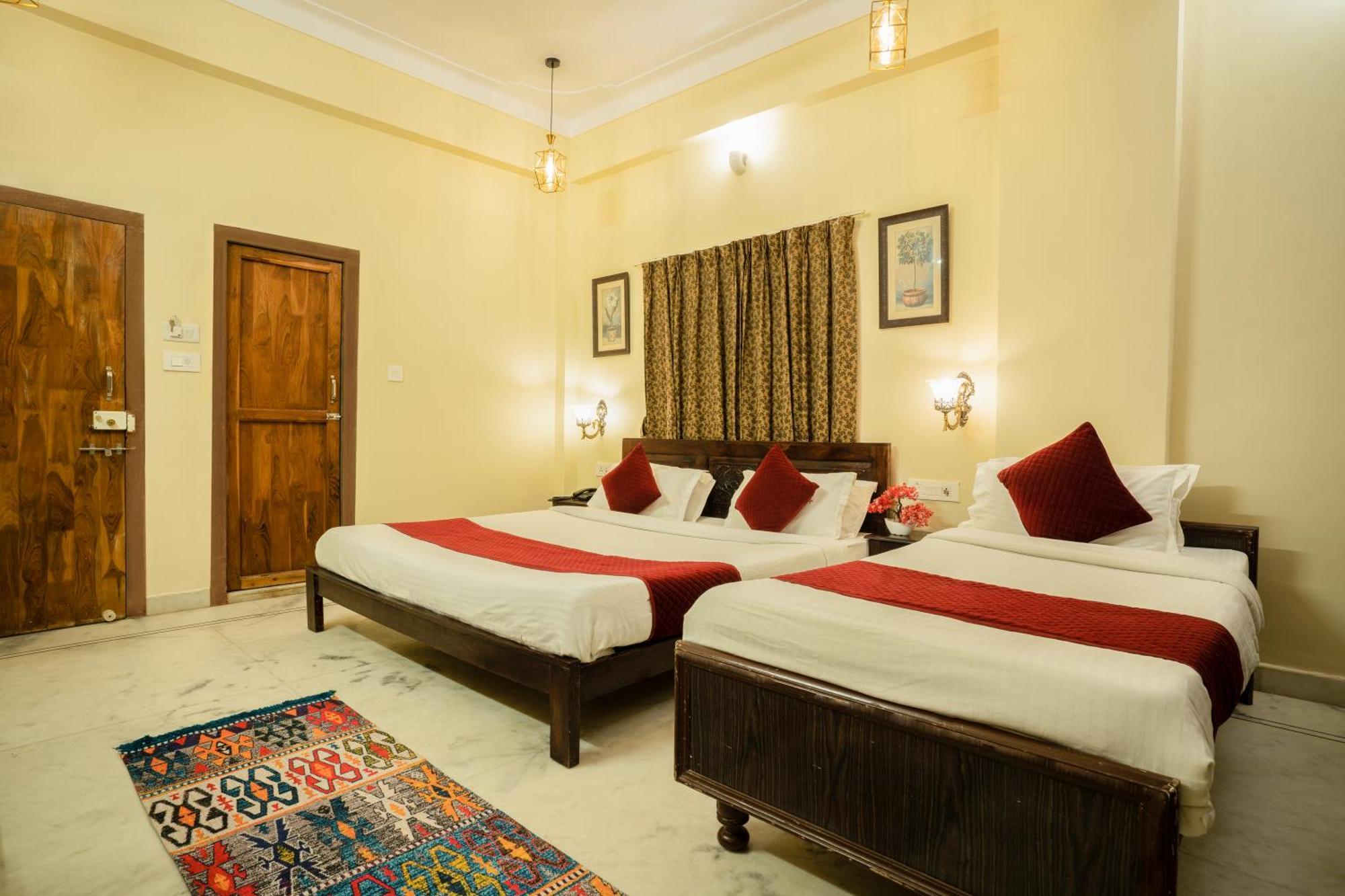 אודייפור Tripli Hotels Shiv Villas מראה חיצוני תמונה