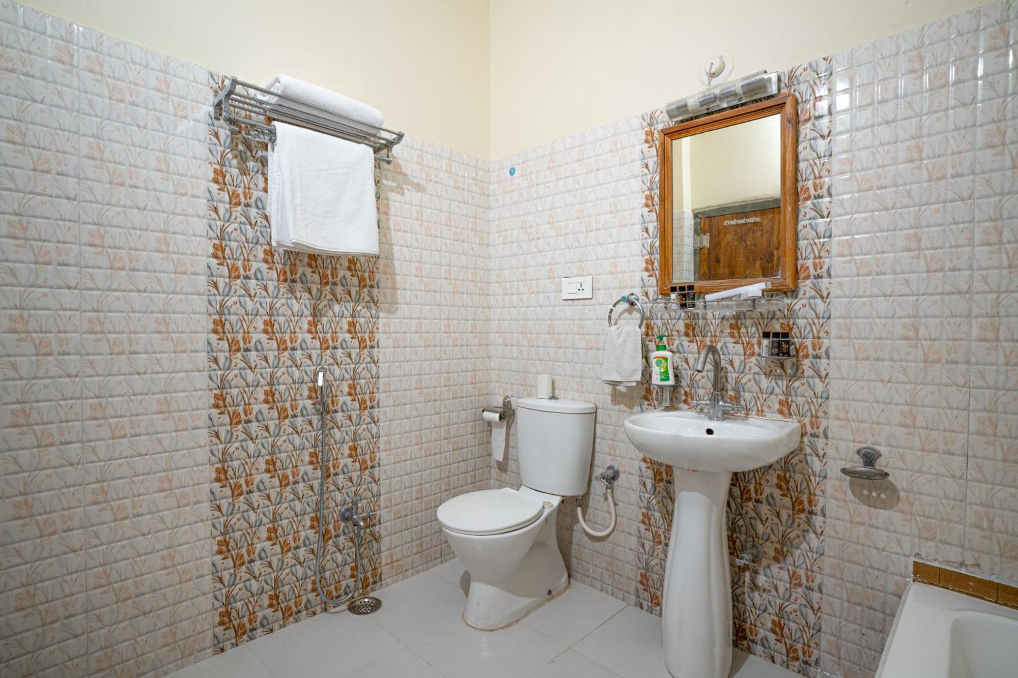 אודייפור Tripli Hotels Shiv Villas מראה חיצוני תמונה