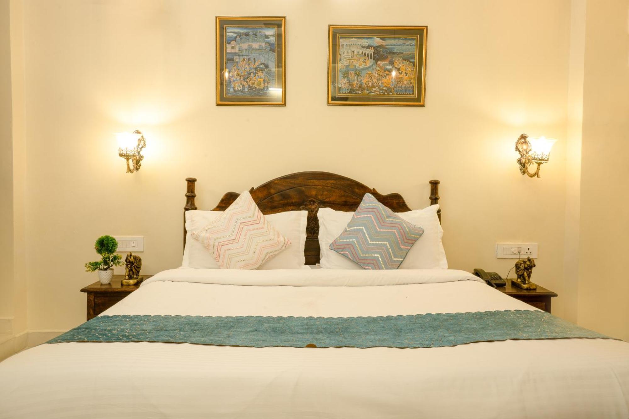 אודייפור Tripli Hotels Shiv Villas מראה חיצוני תמונה
