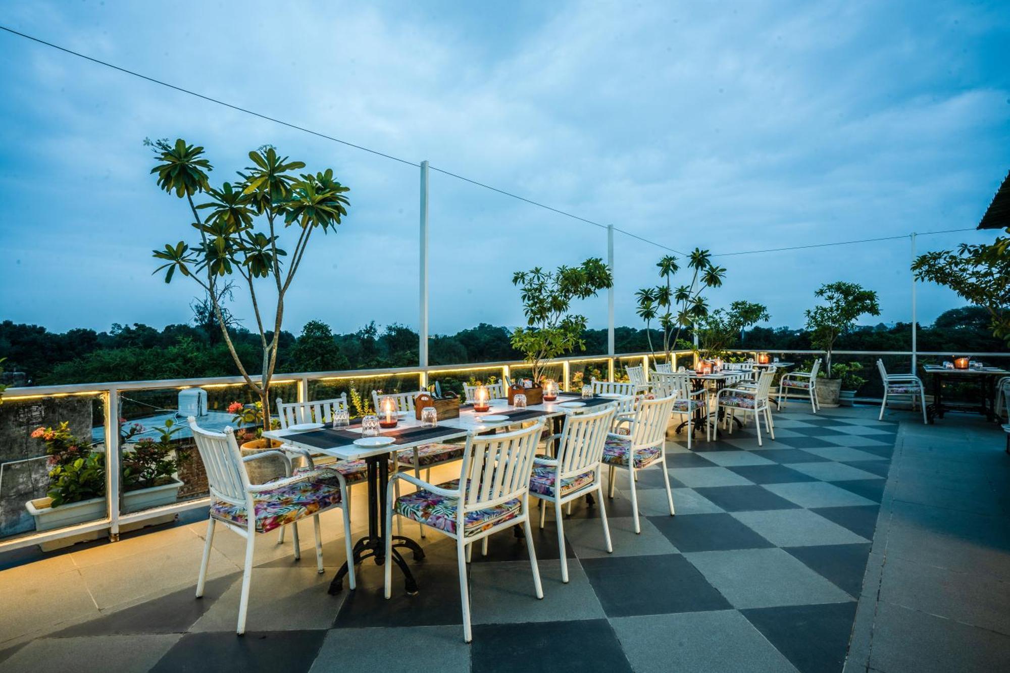 אודייפור Tripli Hotels Shiv Villas מראה חיצוני תמונה