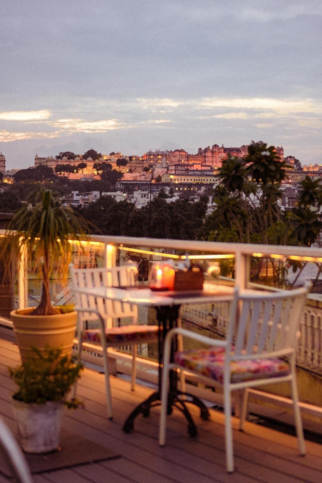 אודייפור Tripli Hotels Shiv Villas מראה חיצוני תמונה